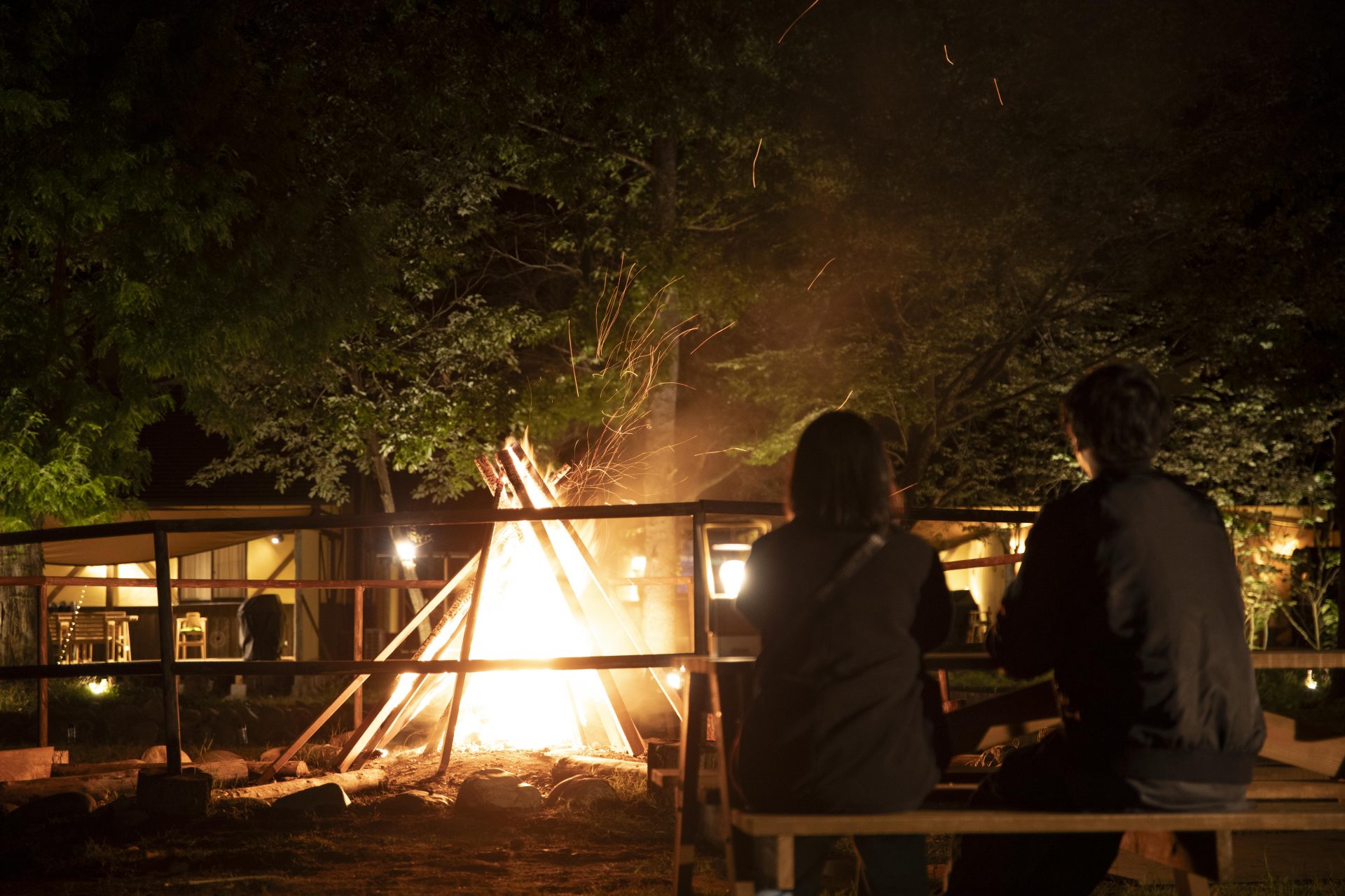 キャンプファイヤー