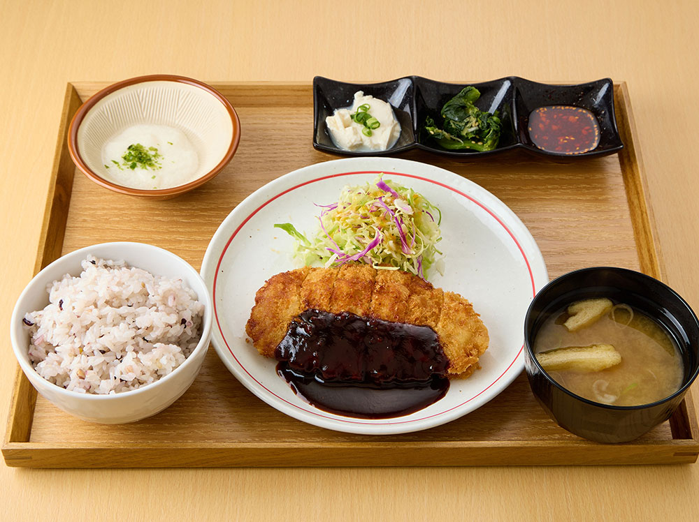 お食事